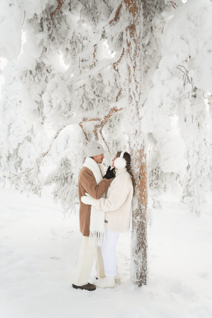 pariskunta-raskauskuvaus-rovaniemi-29